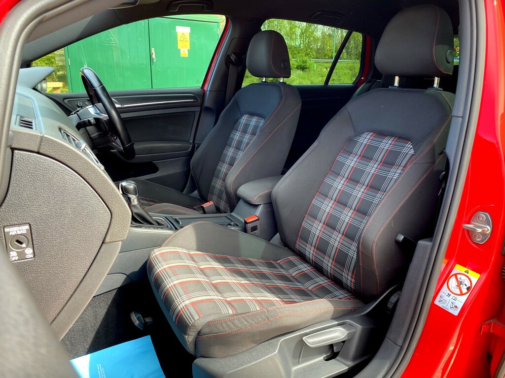 Volkswagen Golf Gti 2.0 Tsi Dsg 5-Door - Digital Dash Mk7.5 Model T5FWO Red #4