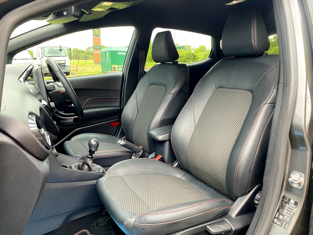 Ford Fiesta St-line X Edition 5-Door 1.0 Ecoboost Mhev 125 - 3 EN21KLZ Grey #4