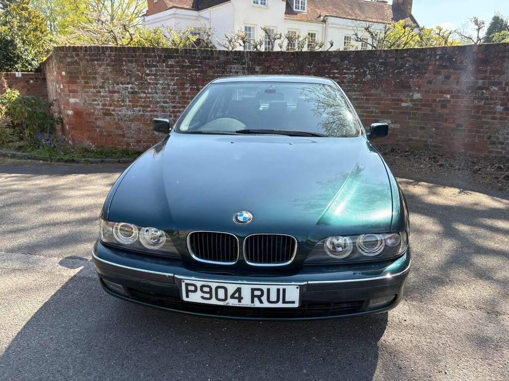 BMW 5 Series 523I Se Red #21