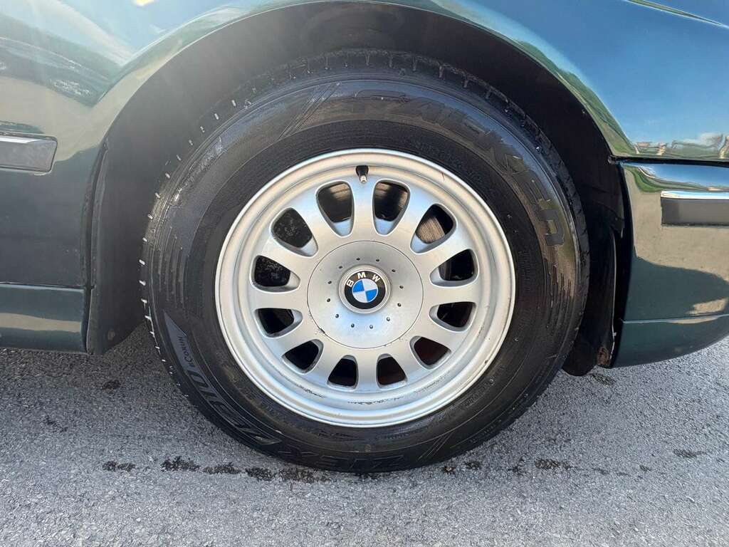 BMW 5 Series 523I Se Red #8