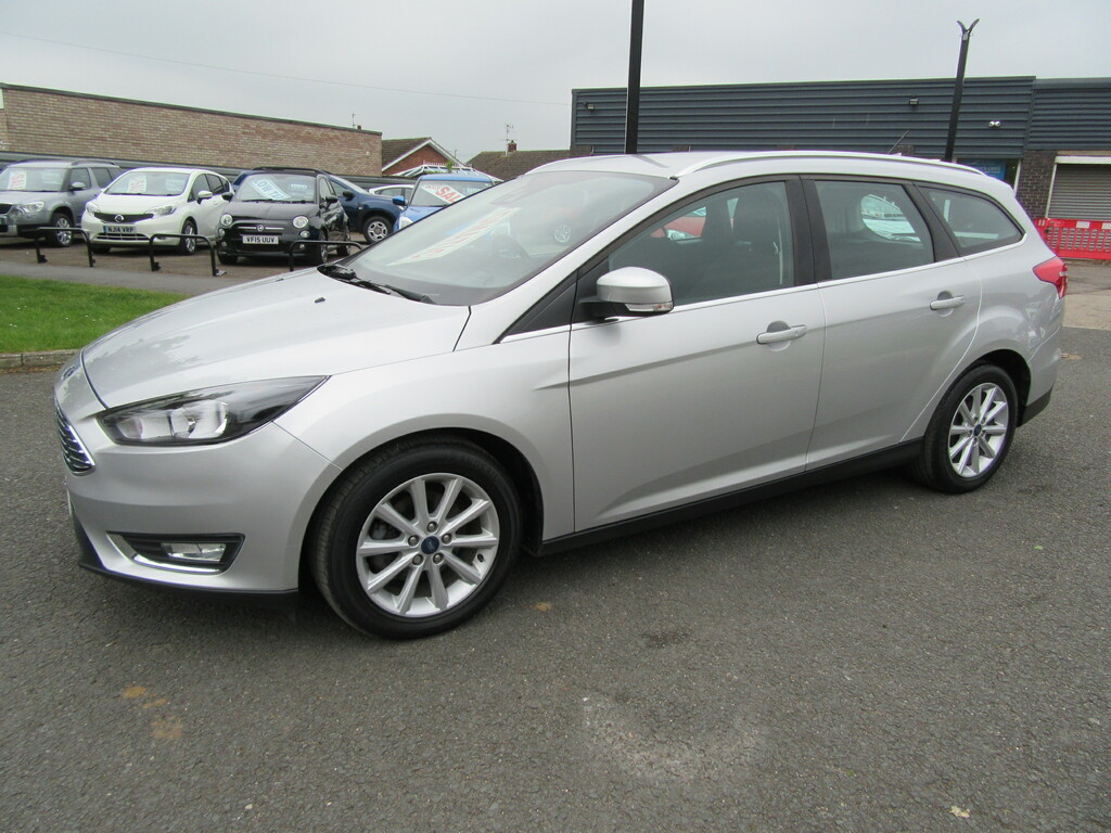 Ford Focus Titanium 1L Titanium Euro 6 YE17KZW Silver #6