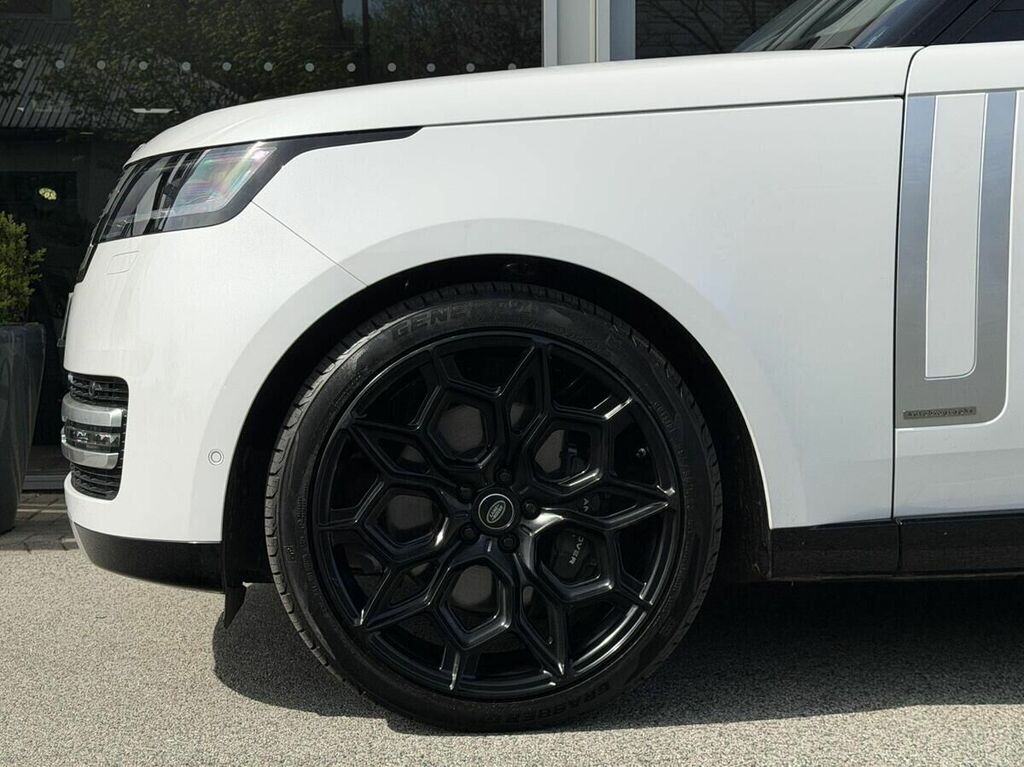 Land Rover Range Rover 3.0 P400 Mhev Suv 4W DX24RYY White #3