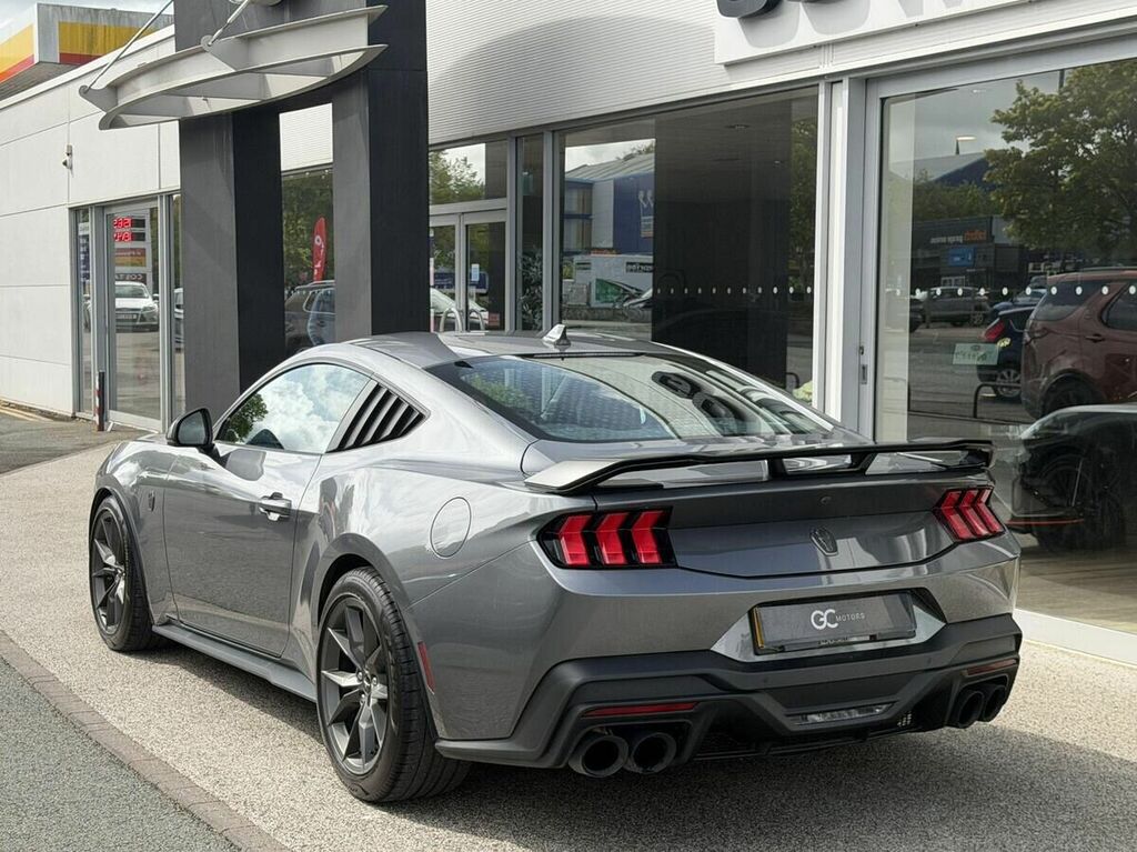 Ford Mustang Dark Horse Black #5