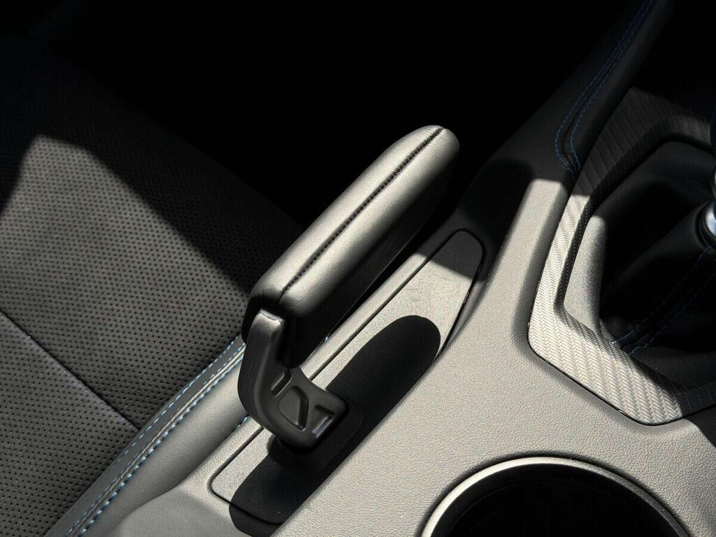 Ford Mustang Dark Horse Black #40
