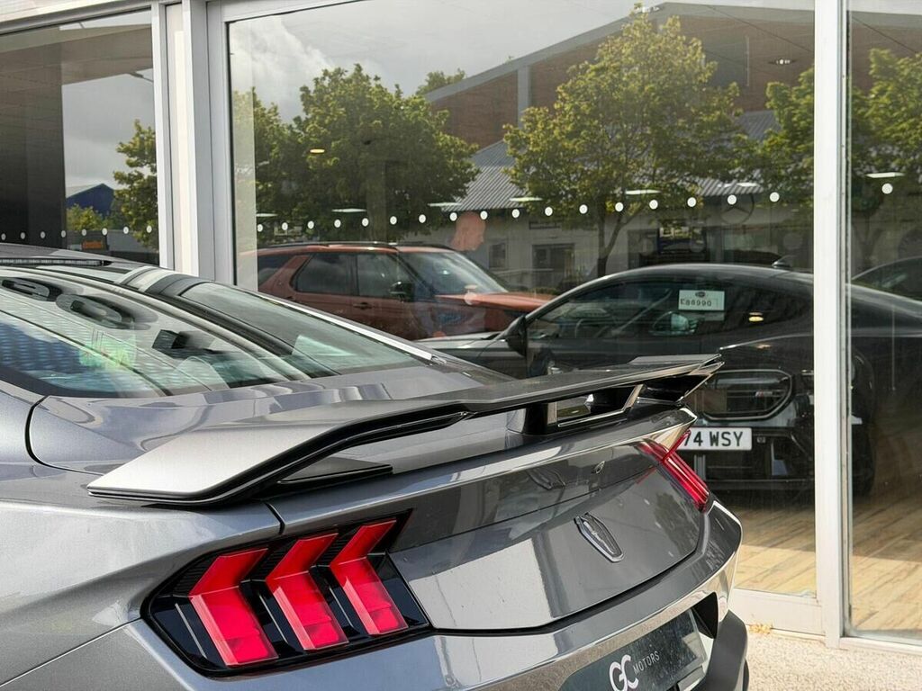 Ford Mustang Dark Horse Black #51