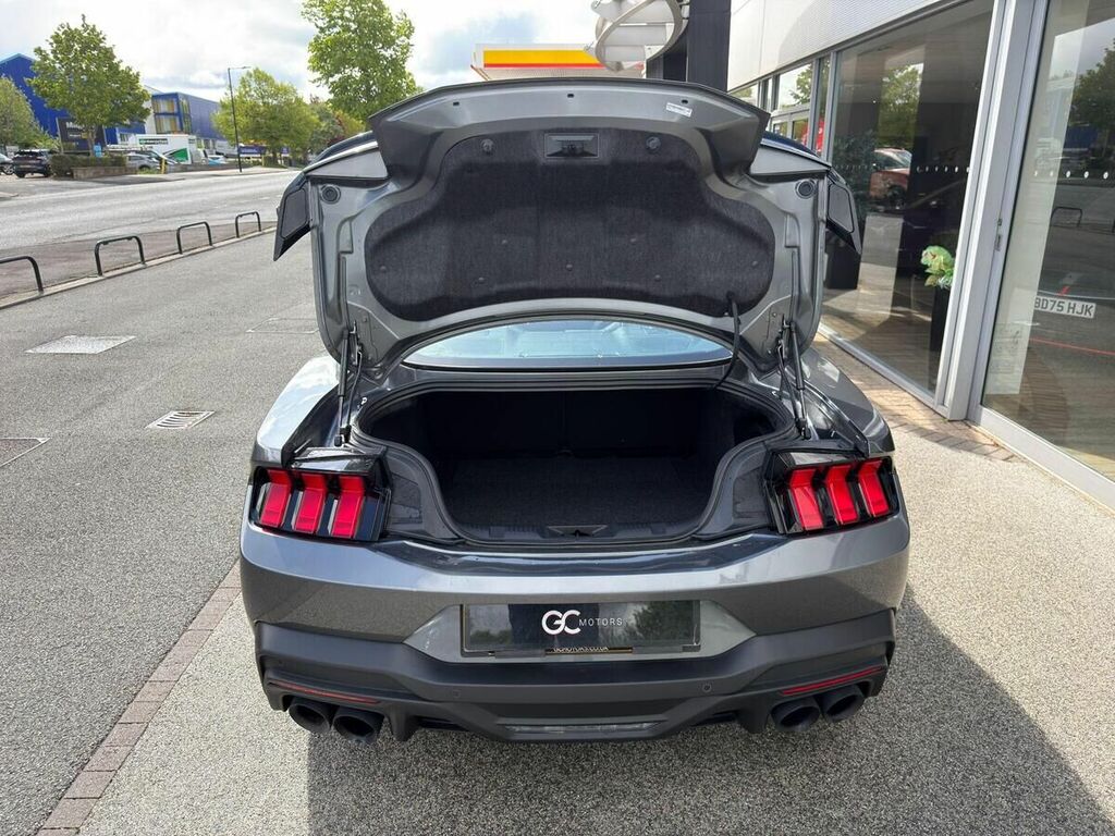 Ford Mustang Dark Horse Black #44