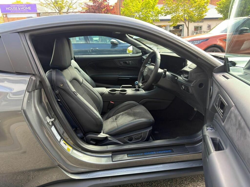 Ford Mustang Dark Horse Black #15