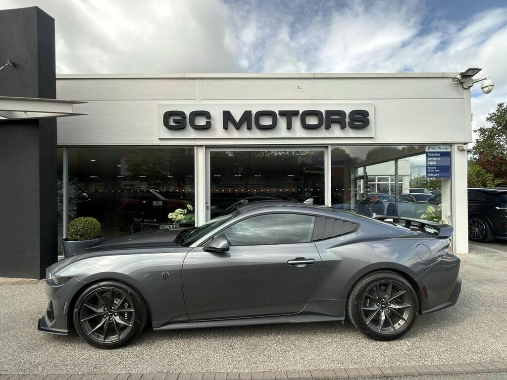 Ford Mustang Dark Horse Black #4