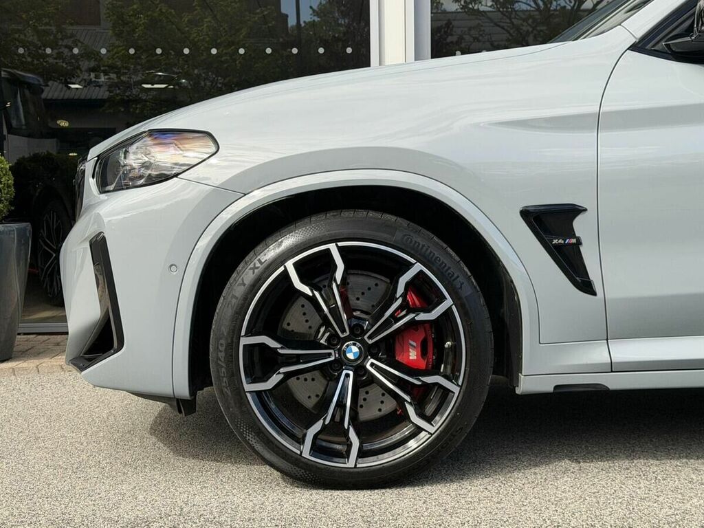 BMW X4 M 3L Competition White #3