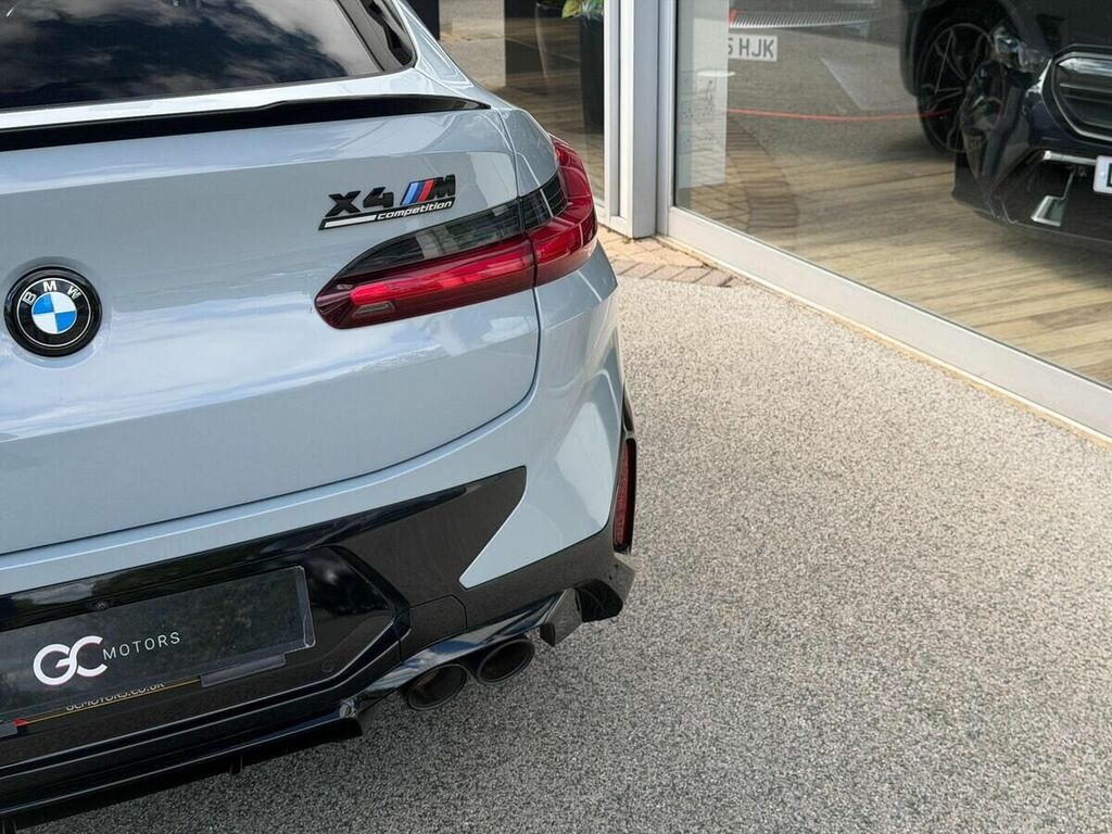 BMW X4 M 3L Competition White #62