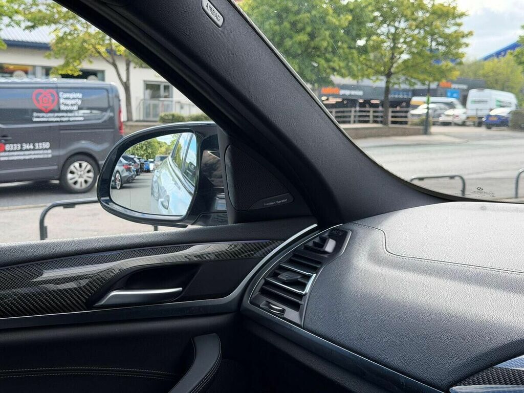 BMW X4 M 3L Competition White #51