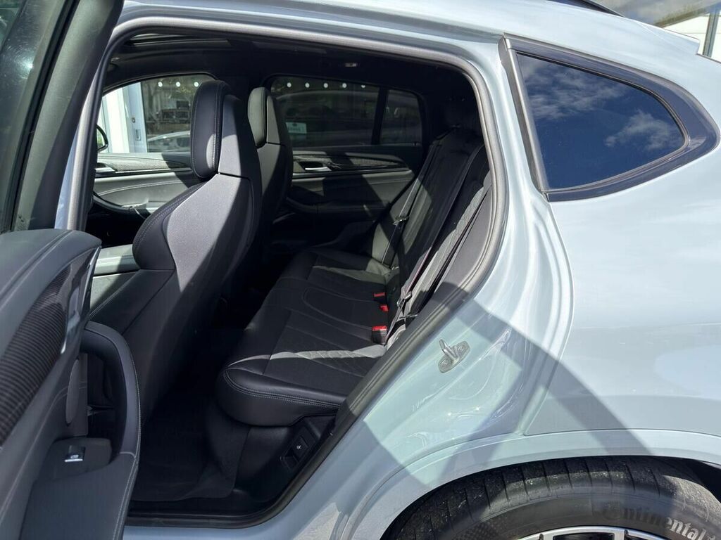 BMW X4 M 3L Competition White #17
