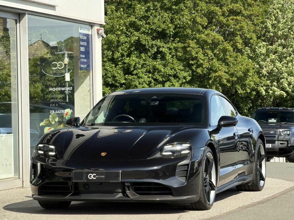 Porsche Taycan Performance Plus 93.4Kwh Turbo S Saloon Electr Black