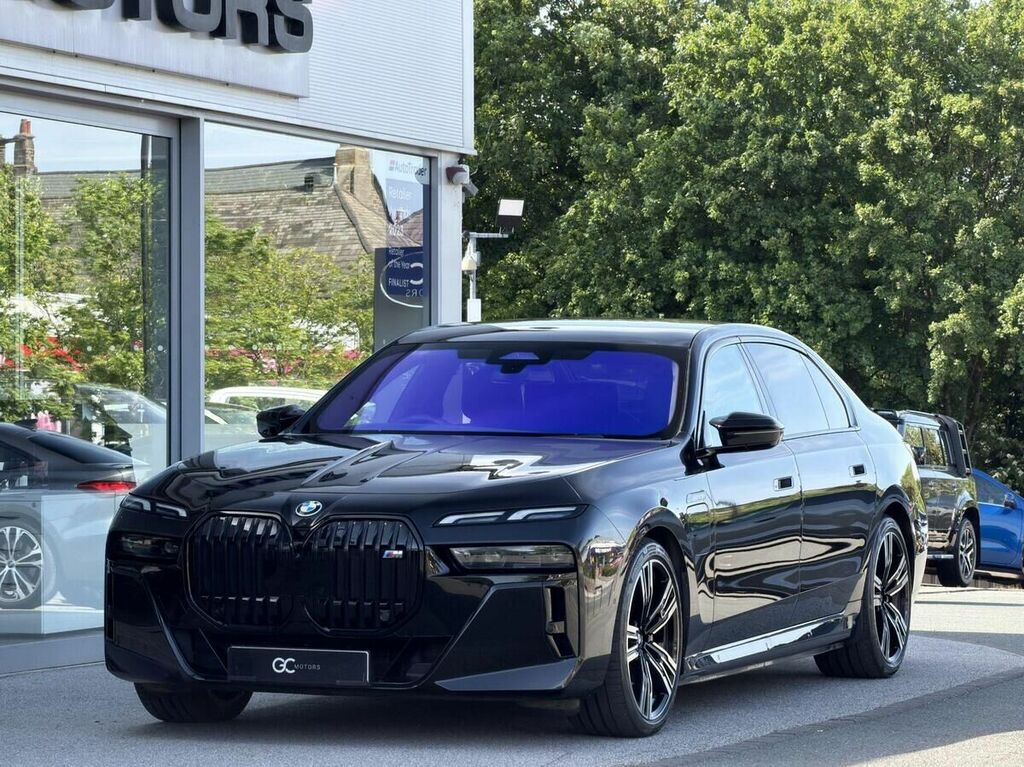 BMW 7 Series 3.0 M760e 22.1Kwh Saloon Plug-in Hybrid Black