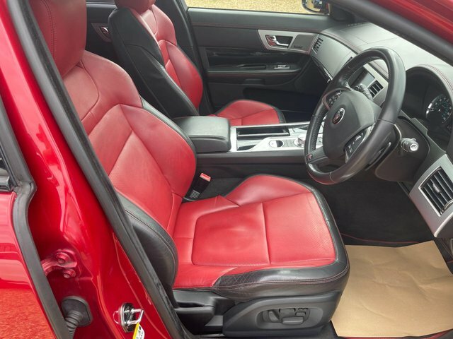 Jaguar XF 3.0D S V6 Portfolio Euro 5 S S HV65VWG Red #6