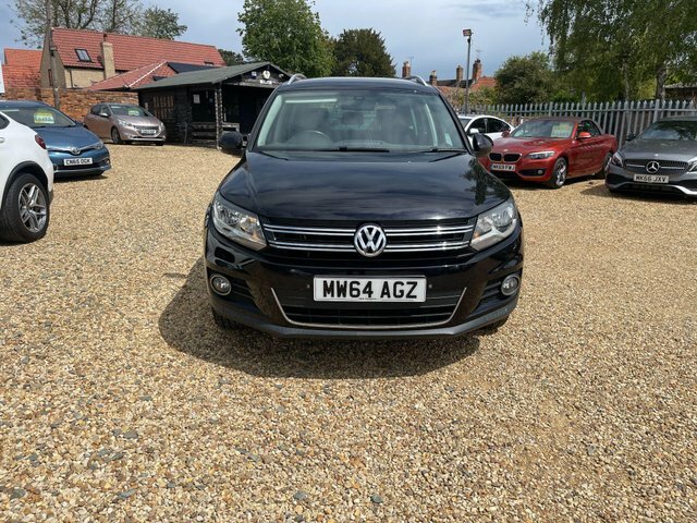 Volkswagen Tiguan 2.0 Tdi Bluemotion Tech Match 4Wd Euro 5 S S MW64AGZ Black #2