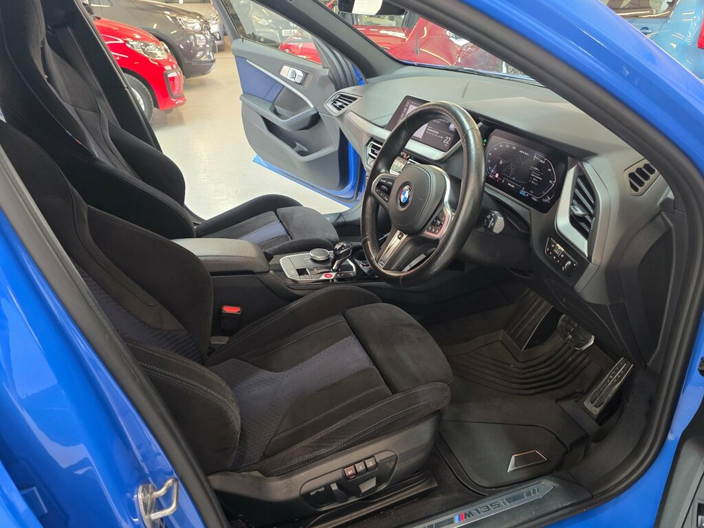 BMW 1 Series 2.0 M135i Hatchback Xdrive Euro 6 SD20AYF Blue #2