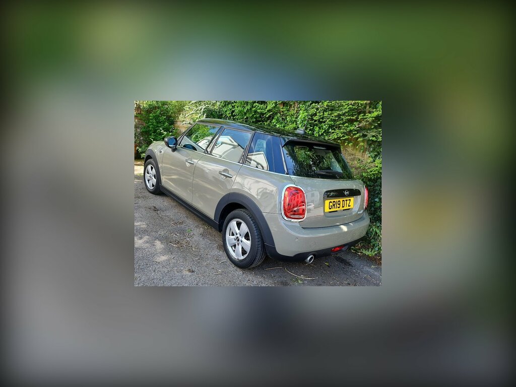 Mini Hatch 1.5 Cooper Classic Hatchback Steptronic GR19DTZ Grey #2