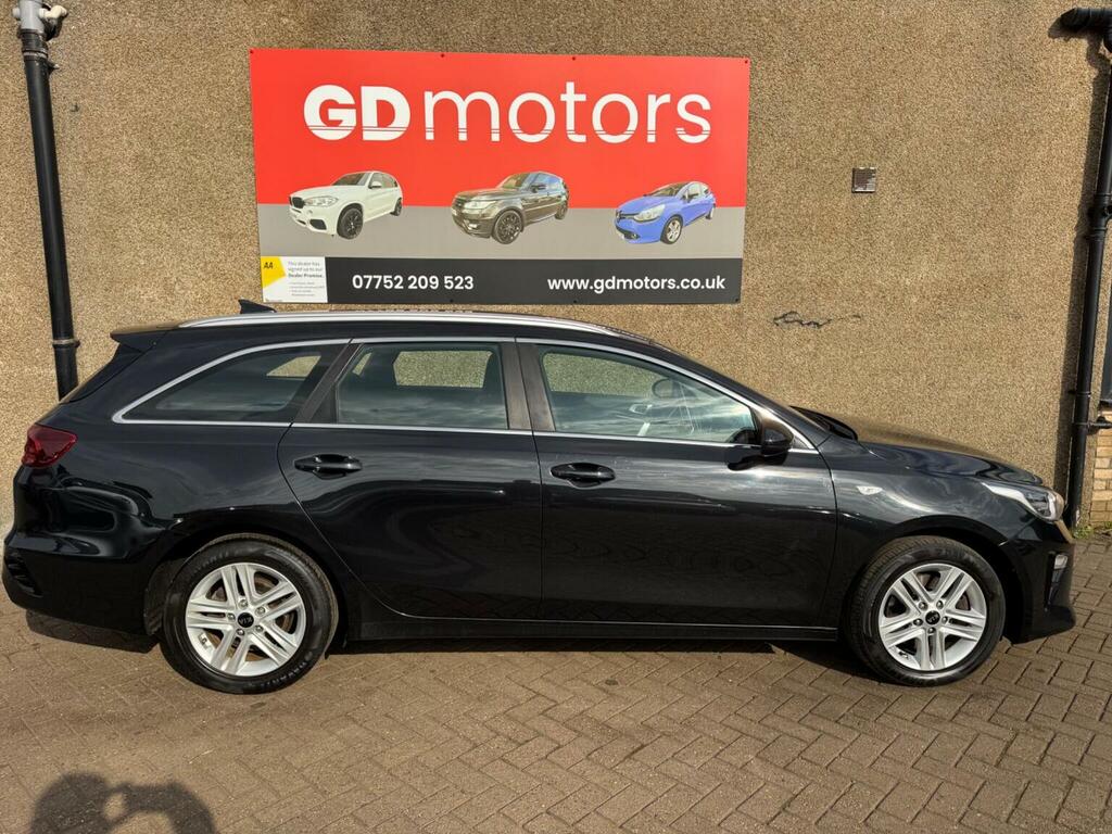 Kia Ceed Estate 1.6 Crdi 2 Nav Sportswagon Euro 6 Ss LD70GRF Black #2