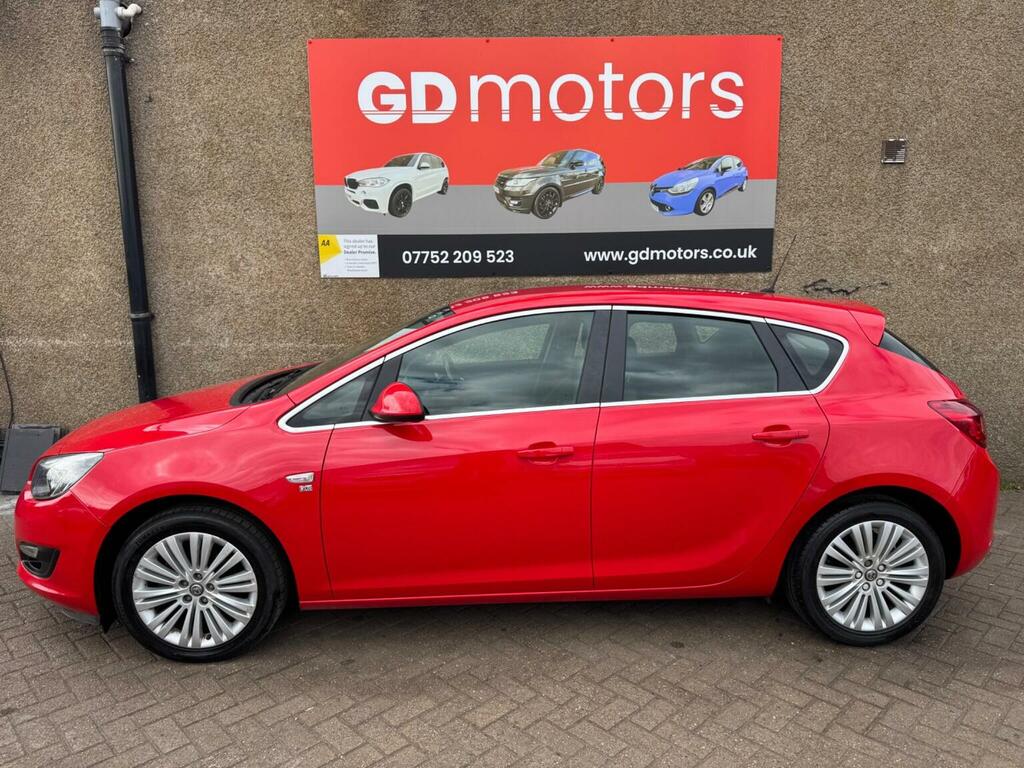 Vauxhall Astra Hatchback 1.6 16V Excite Euro 5 201464 SN64SFX Red #2