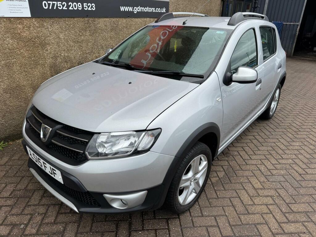 Dacia Sandero Stepway Hatchback 1.5 Dci Laureate Euro 5 201515 LS15FJF Silver #3