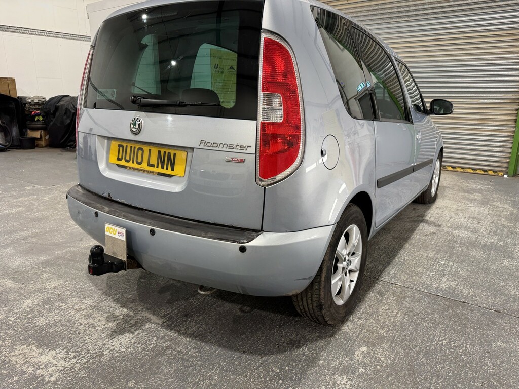 Skoda Roomster Mpv 1.9 Tdi Se 201010 Blue #5