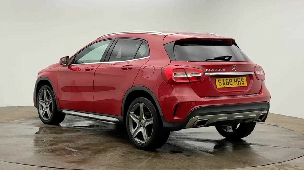Mercedes-Benz GLA Class Suv 2.1 Gla200d Amg Line 201868 SA68HHS Red #3