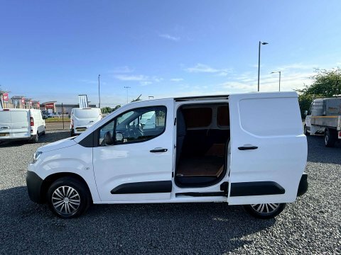 Citroen Berlingo 1.5 Berlingo 650 CN21DSE White #5