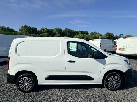 Citroen Berlingo 1.5 Berlingo 650 CN21DSE White #6