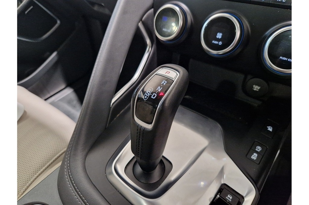 Jaguar E-Pace P300e R-dynamic S Grey #35