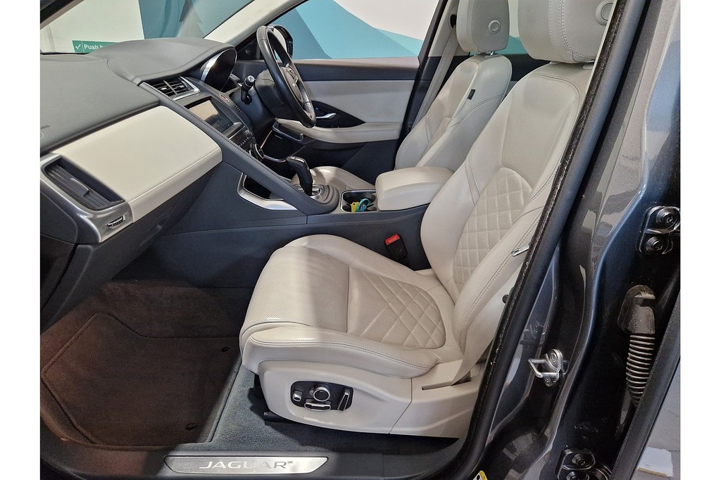 Jaguar E-Pace P300e R-dynamic S Grey #41