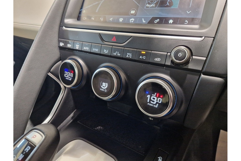 Jaguar E-Pace P300e R-dynamic S Grey #33