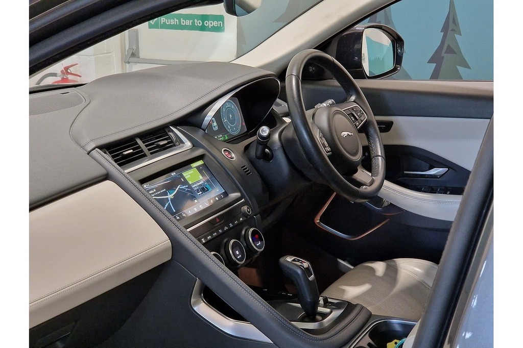 Jaguar E-Pace P300e R-dynamic S Grey #42