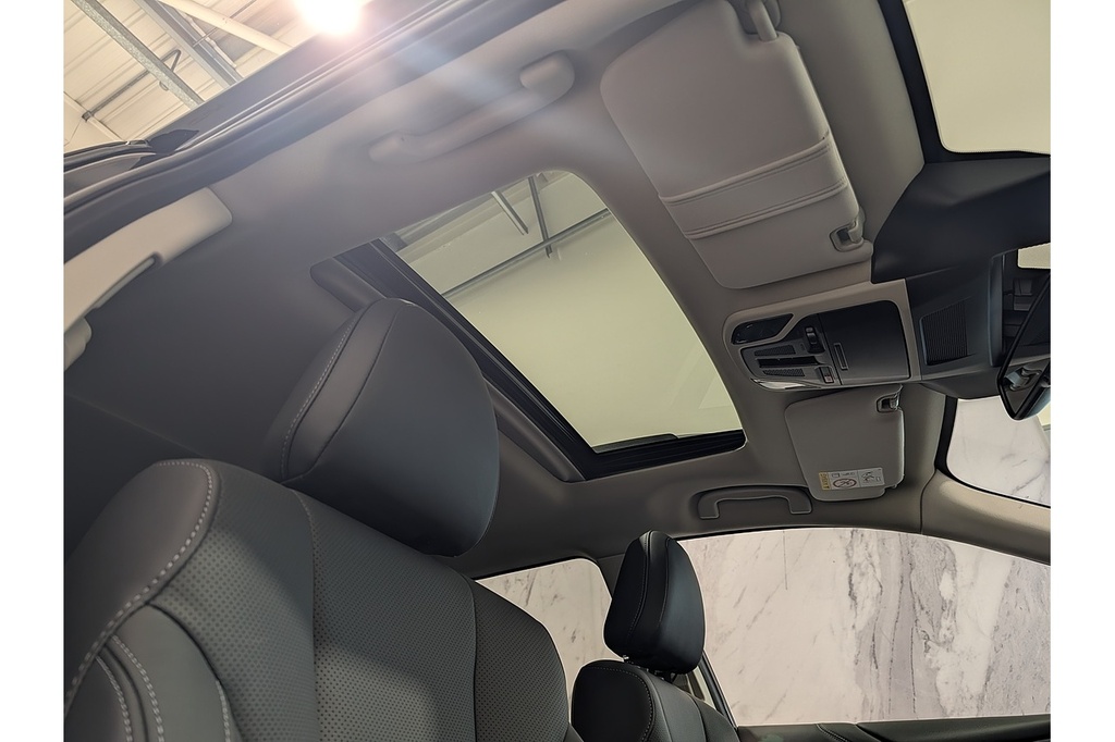 Subaru Outback Touring  Black #4