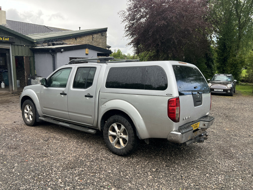 Nissan Navara Tekna Double Cab Dci 188 #4