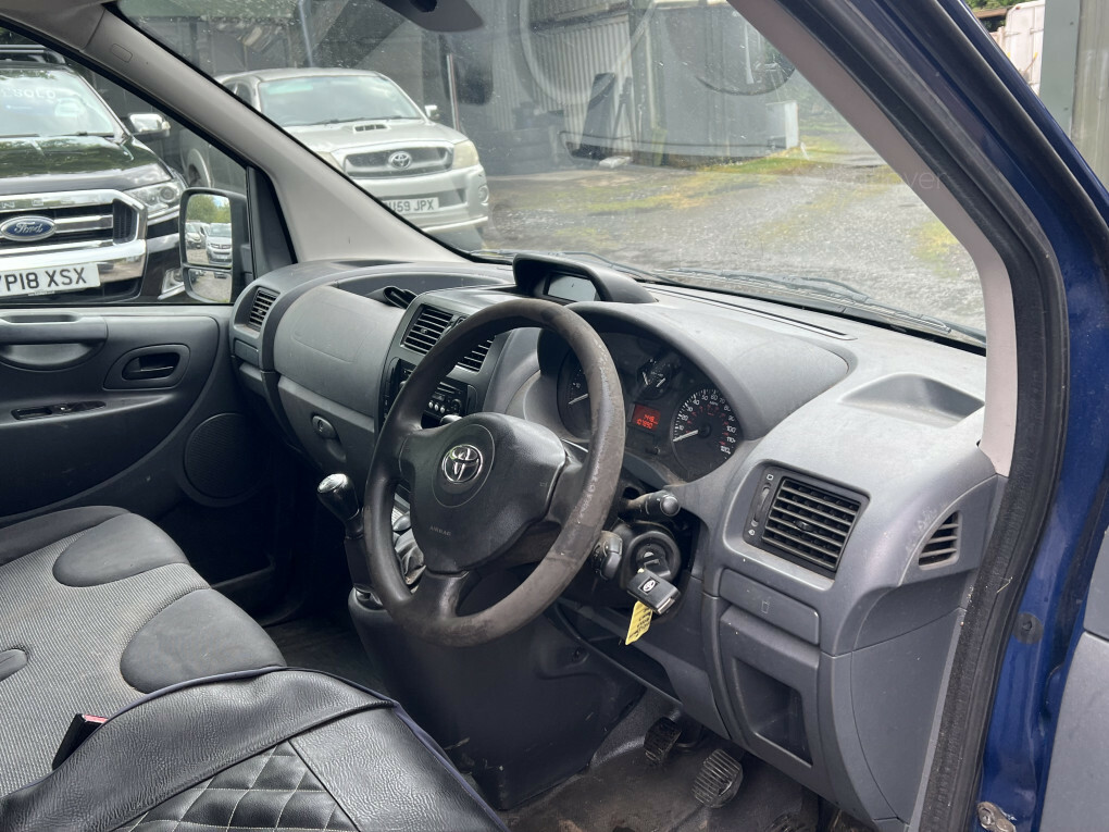 Toyota PROACE Combi Silver #23