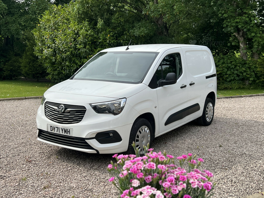 Vauxhall Combo 2300 Sportive Td DY71YMH  #2