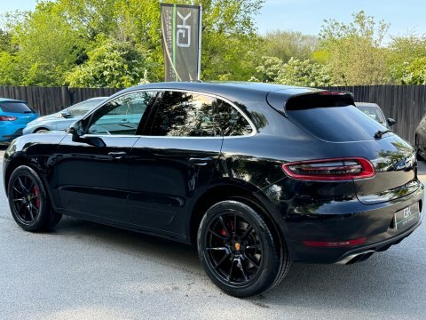 Porsche Macan Turbo Pdk - WN18ZWL Black #2