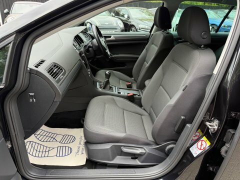 Volkswagen Golf Match Edition Tsi GV69BFZ #3