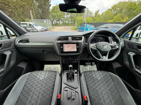 Volkswagen Tiguan R-line Tsi Dsg RE23LKX  #6