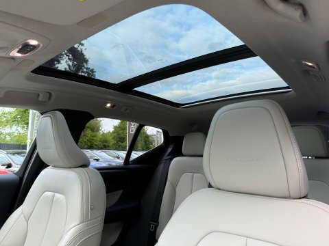 Volvo XC40 T5 Inscription Awd BX68UAO #3