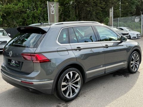 Volkswagen Tiguan R-line Tech Tsi HV69AVX  #3