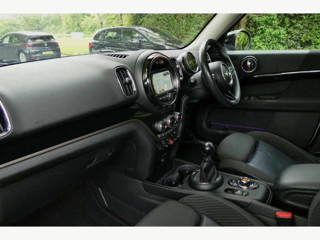 Mini Countryman 2.0 Cooper S Euro 6 S S SM67XPZ White #6