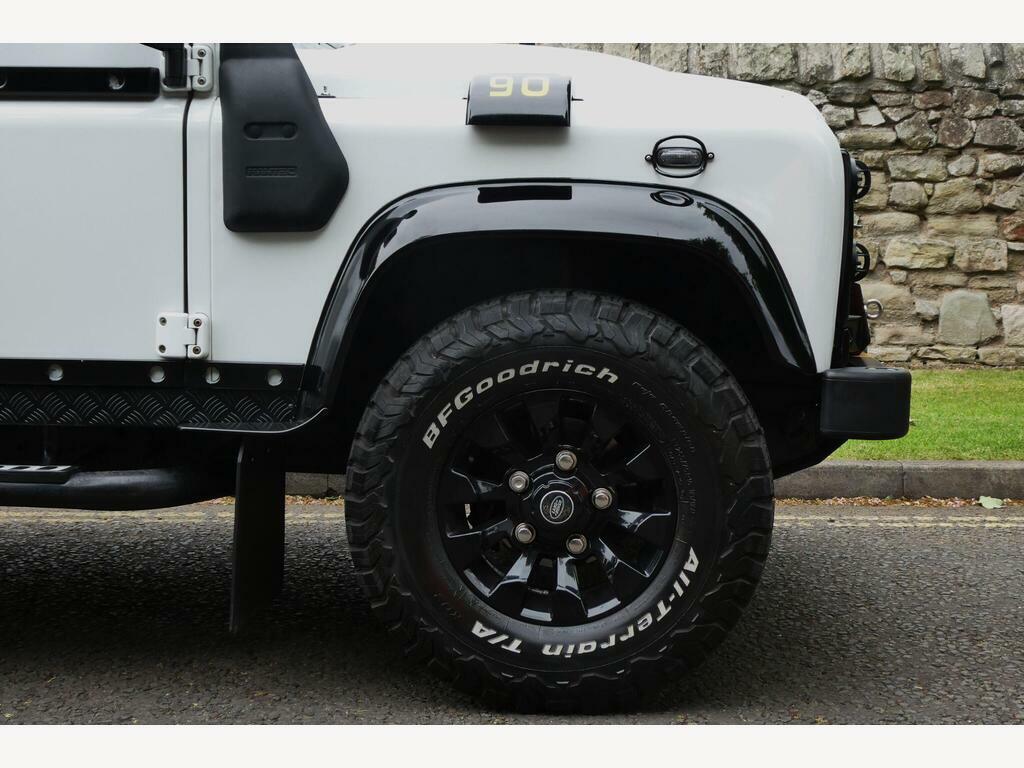 Land Rover Defender 90 2.2 Tdci Hard Top Suv 4Wd Swb Euro 5 White #5
