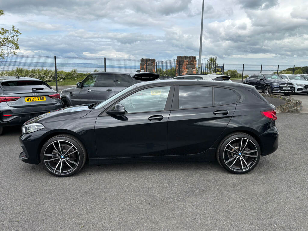 BMW 1 Series 116D Se LB21KGK Black #5