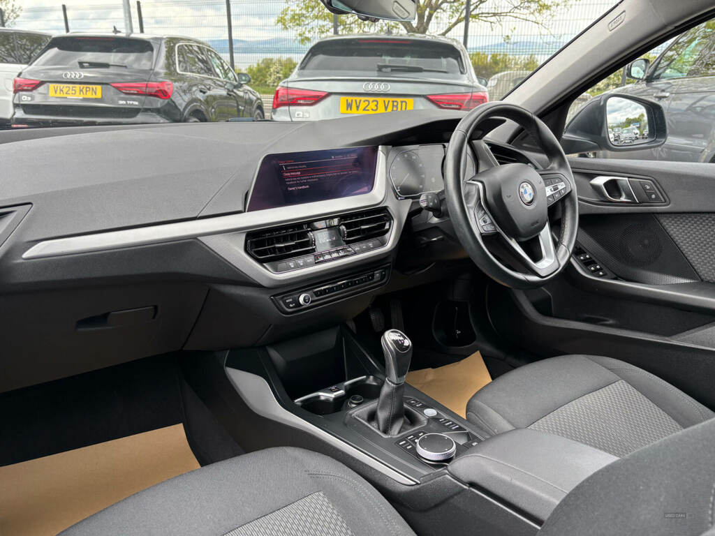 BMW 1 Series 116D Se LB21KGK Black #6