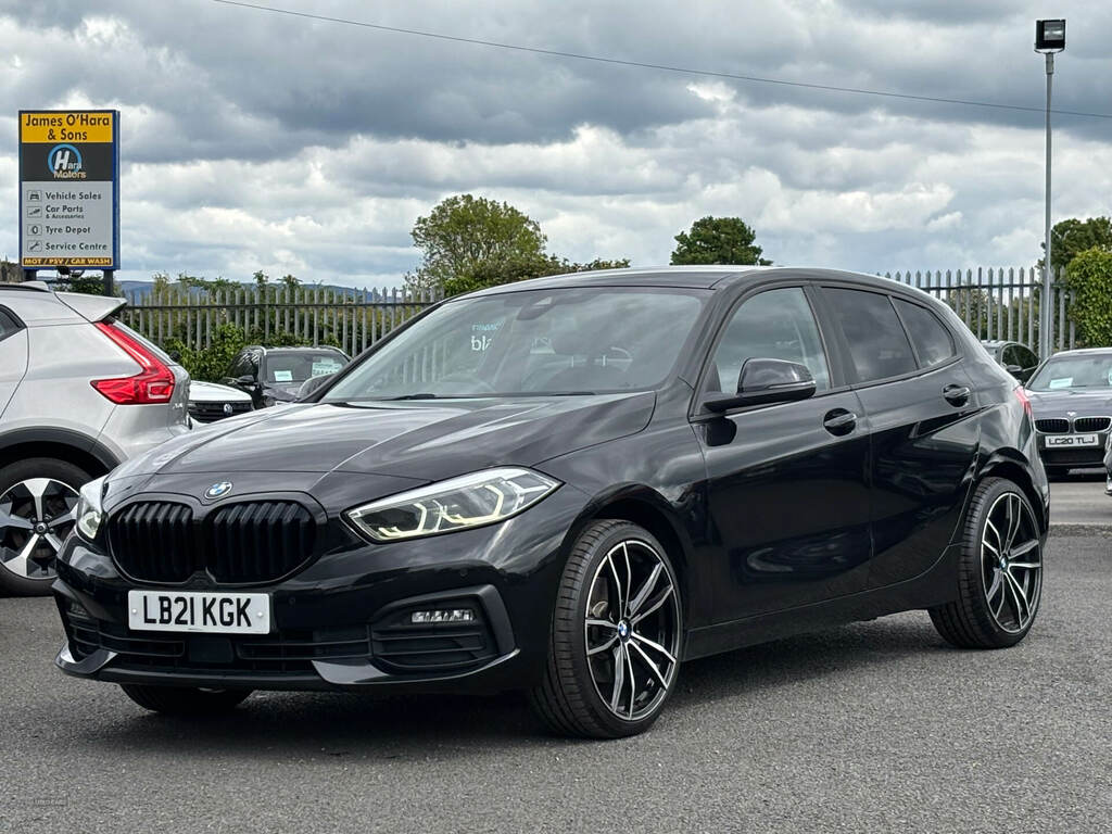 BMW 1 Series 116D Se LB21KGK Black #2