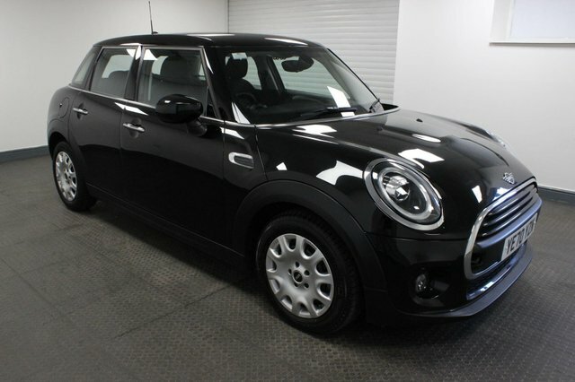 Mini Hatch 2020 1.5 One Classic Steptronic Euro 6 Ss YE70YZN Black #3