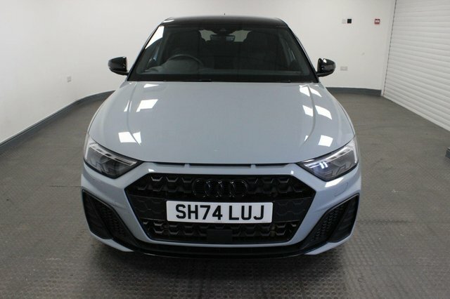Audi A1 2025 1.0 Tfsi 25 Black Edition Sportback S Tronic SH74LUJ Black #2
