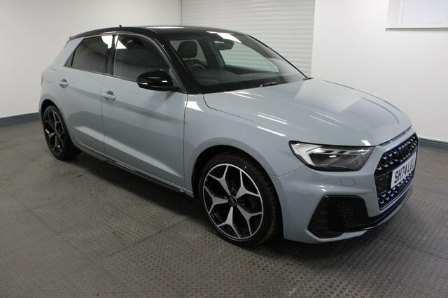 Audi A1 2025 1.0 Tfsi 25 Black Edition Sportback S Tronic SH74LUJ Black #3